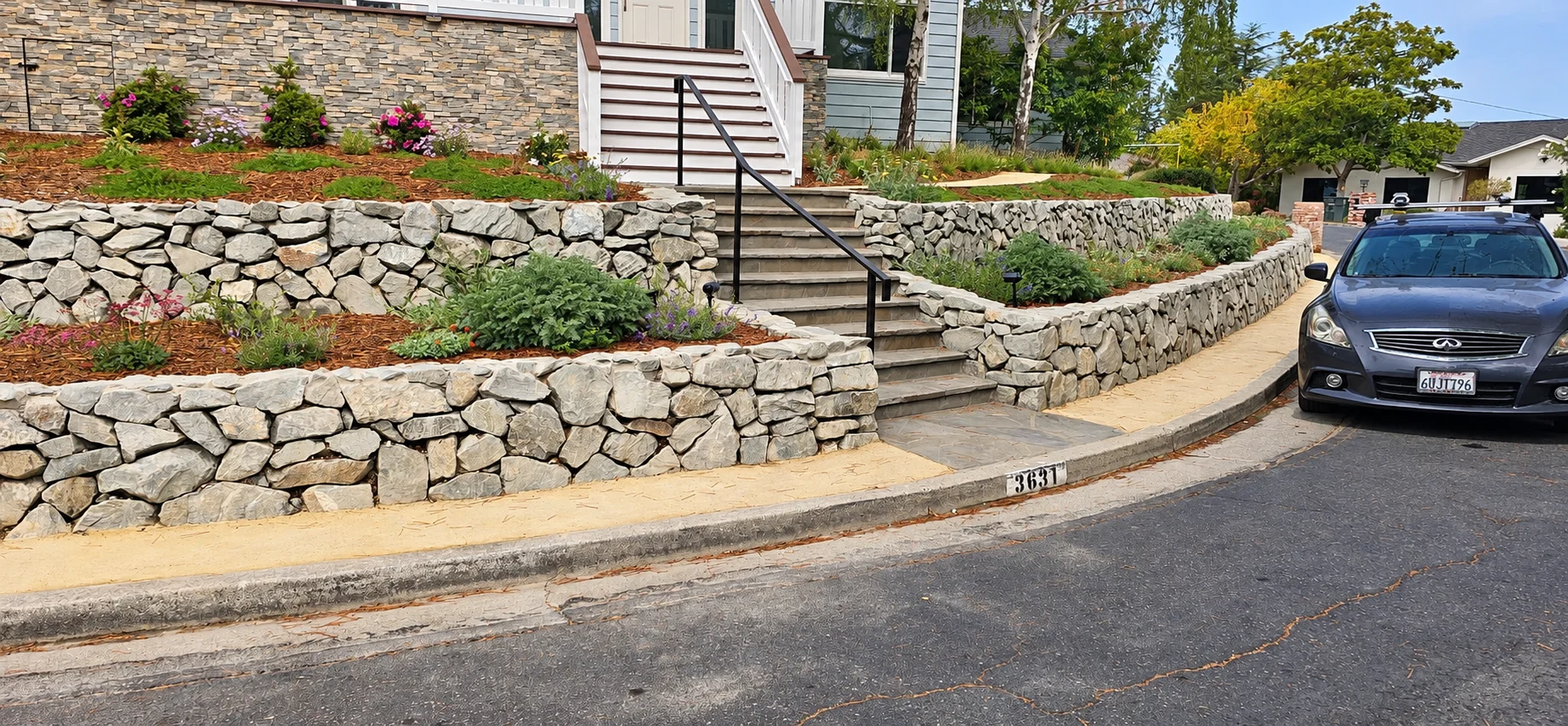 stone-retaining-wall-front-yard-garden-stairs